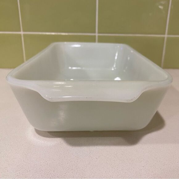 Anchor Hocking Fire‑King 1 Qt. Milk Glass Loaf Pan - Picture 2 of 6